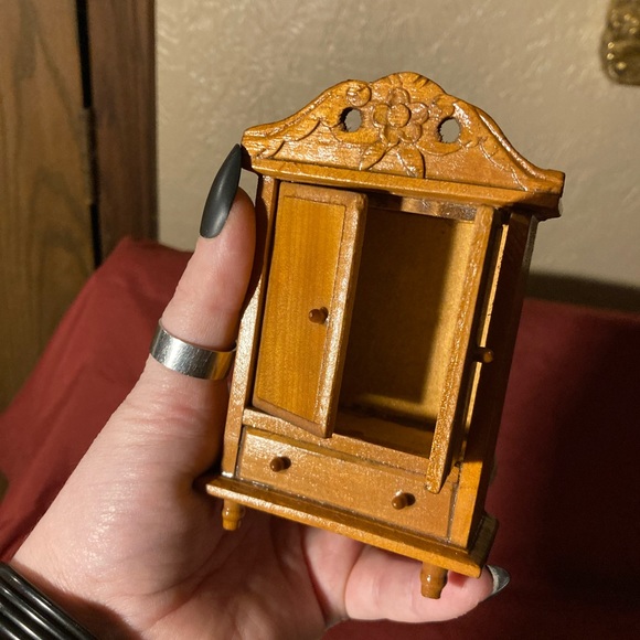 Antique Doll Furniture - Picture 4 of 10